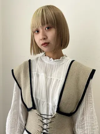 ショート カラー Loom.所属・村上雅人 ナチュラルモードのヘアスタイル