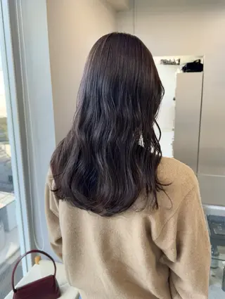 カラー maina/透明感 ベージュ/ブラウンのヘアスタイル