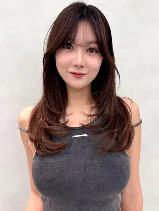 ロング 🦋レイヤー/透明感 /前髪🦋Ryugaのヘアスタイル