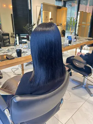 カラー miko🪽地毛風/ ハイトーン/レイヤーのヘアスタイル