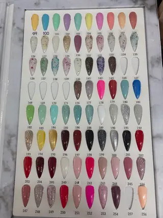 ネイル dream所属・渡貫 絵未花のネイルデザイン