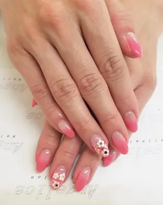 ネイル Angelica ネイリストのネイルデザイン