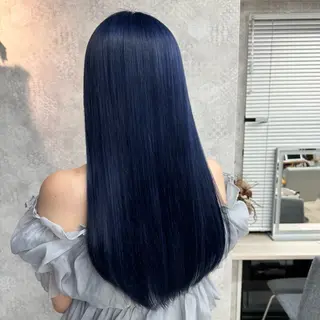 セミロング カラー ヘアアレンジ 寒色アイドルカラー JUNOチナツのヘアスタイル