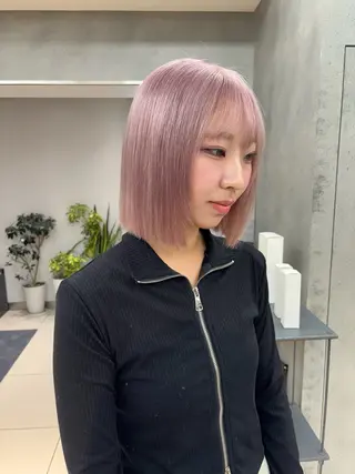 ショート カラー ヘアアレンジ ボブ/透明感ベージュ 🫧クルミ🌟のヘアスタイル