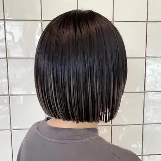 ミディアム YOIKU所属・駒場 由衣のヘアスタイル