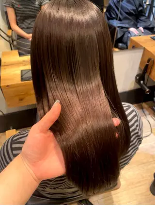 カラー NA NAのヘアスタイル