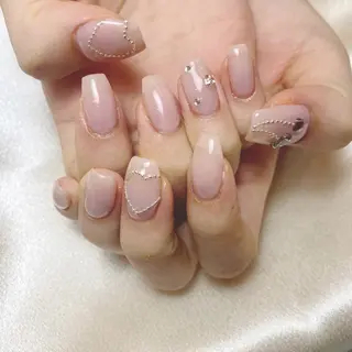 ネイル fein. miku🎀🍼のネイルデザイン