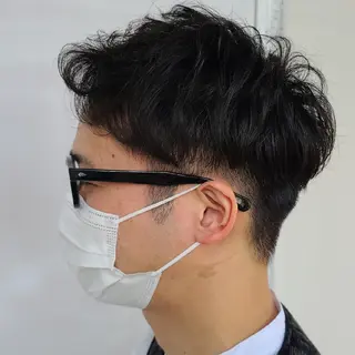 ショート パーマ メンズ 501 HAIR studio所属・22時迄営業サロン⭐ YASUHIRO🌿の眉毛・アイブロウイメージ