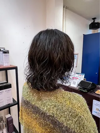 ミディアム Miyamoto Yasuchikaのヘアスタイル