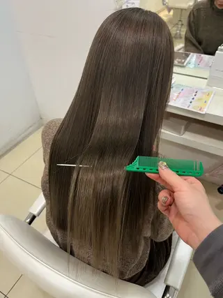 ロング カラー 🤎ベージュカラー/ 髪質改善/山岸🤎のヘアスタイル