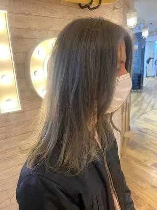 セミロング カラー 遠藤沙也加 /レイヤーカットのヘアスタイル