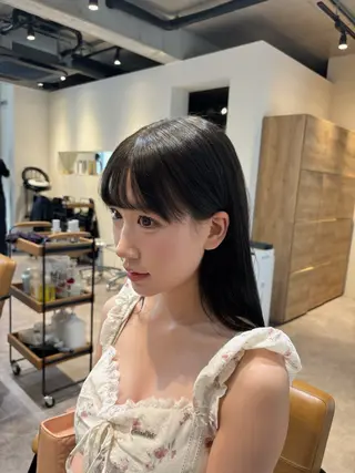 ロング カラー DaVin アキラのヘアスタイル
