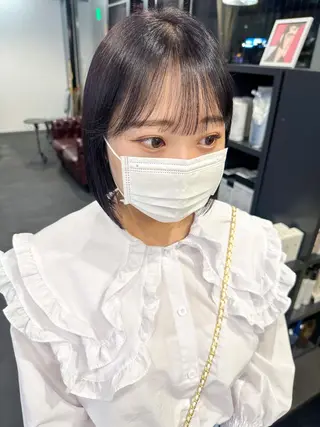 ミディアム カラー 桒村 沙綾のヘアスタイル