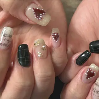 ネイル Luzlu salon所属・Abe _表参道のネイルデザイン