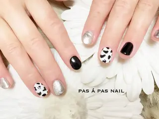 ネイル Yakko pas á pasのネイルデザイン