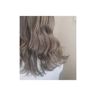 ロング カラー やました りなのヘアスタイル