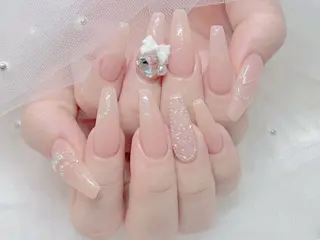 ネイル Babel心斎橋店所属・水木 優衣のネイルデザイン