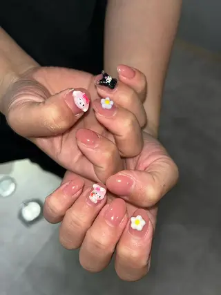 ネイル 🪐富島彩夏 /海外nail🪐のネイルデザイン