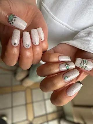 ネイル Nu:茅ヶ崎所属・Nu: ヌーのネイルデザイン