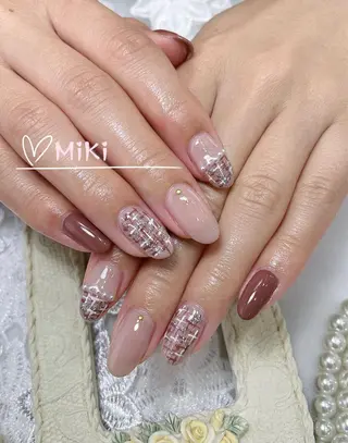 ネイル 🦋 MiKi 🦋 ネイルサロンのネイルデザイン