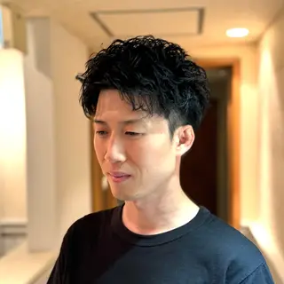 メンズ スパイキーショート 大人パーマ 丸山のヘアスタイル
