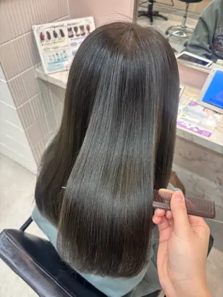 ロング LallYou金山所属・中村 紅葉のヘアスタイル