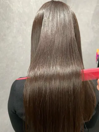 セミロング 岩崎 恵実のヘアスタイル