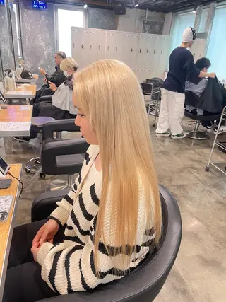 ロング カラー ハイトーン 横浜💞ミオのヘアスタイル