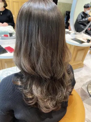 セミロング カラー 韓国ヘア特化型美容師 カワノマイ🇰🇷のヘアスタイル