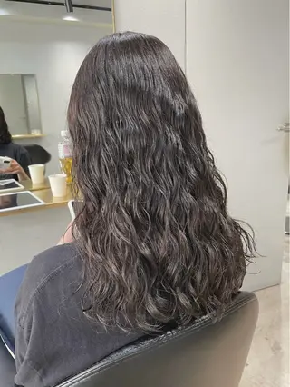 セミロング カラー パーマ 【arc】Ruri コテ巻き風パーマのヘアスタイル