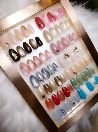 ネイル Éva nail salon所属・Éva MARIのネイルデザイン