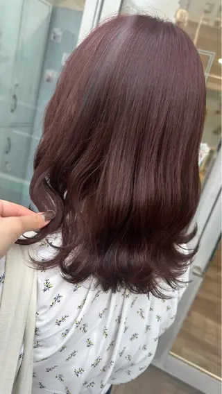 ミディアム suzuka/透明感 カラー 美髪縮毛矯正のヘアスタイル