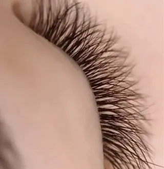 マツエク・マツパ beauty salon　WHITE×luce所属・杉野 美月のマツエク・マツパデザイン