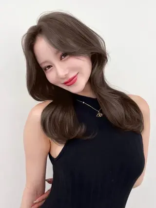 ロング カラー 韓国ヘア/レイヤー/ 顔まわり足立遥奈のヘアスタイル