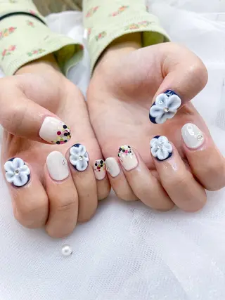 ネイル 五十嵐 美智のネイルデザイン