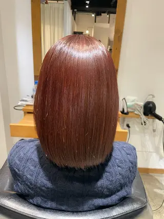 カラー Hiroka / NANAのヘアスタイル