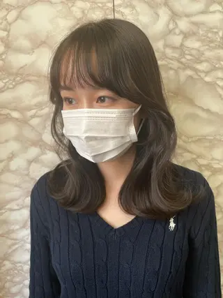 ミディアム カラー YEAU　PLUS所属・極上の艶髪 RINAのヘアスタイル