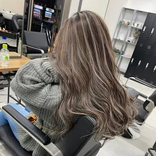 ロング 江坂エリア最安値◎ ブリーチ*土田のヘアスタイル