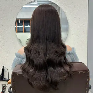 ミディアム カラー オカベ ショウマのヘアスタイル