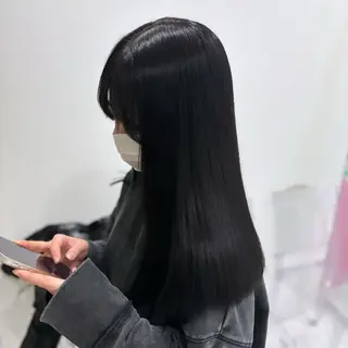 セミロング カラー 🩵色落ち可愛い 寒色カラー🩵のヘアスタイル