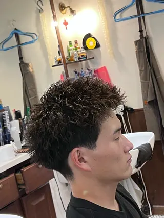 ショート メンズ neuer bar ber虎太郎のヘアスタイル