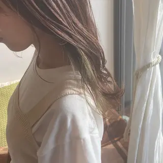 ミディアム 峯 志帆のヘアスタイル