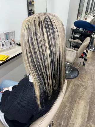 セミロング 髪質改善/ TECHIのヘアスタイル