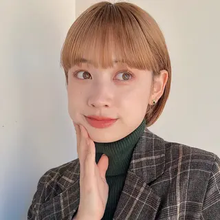 ショート あやめ【顔まわり/レ イヤー/柔らかカラ】のヘアスタイル