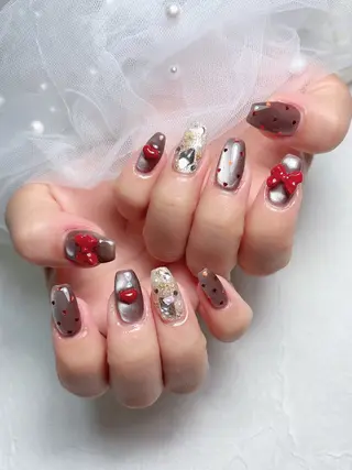 ネイル 💅ネイルハウス🏡 🎀TOMO🎀のネイルデザイン