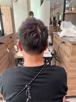 メンズ 佐藤 由依/透明感カラーのヘアスタイル