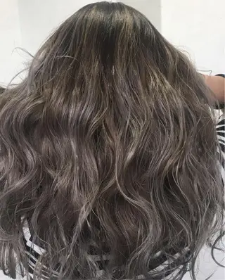 カラー ブリーチ毛縮毛矯正 👑山口のヘアスタイル