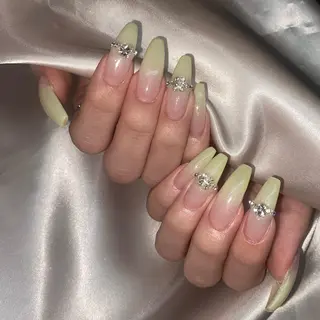 ネイル la vie  Luire所属・la vie Luire ｱｽｶのネイルデザイン