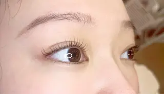 マツエク・マツパ アイブロウ 東野ゆい🌼 eyelashのマツエク・マツパデザイン