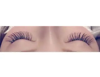 マツエク・マツパ 石渡このみ 🍊レイヤーカットのヘアスタイル